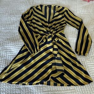 Express Yellow and Navy Wrap Mini Dress 💛💙